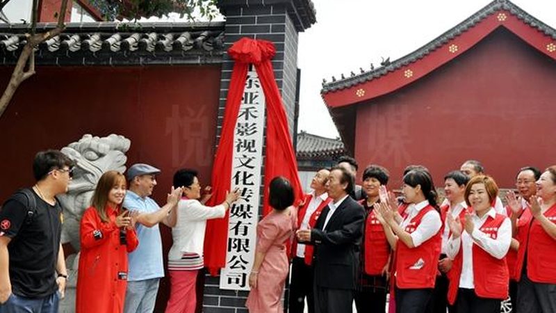公关传播与广告传播：市场营销中的双剑合璧